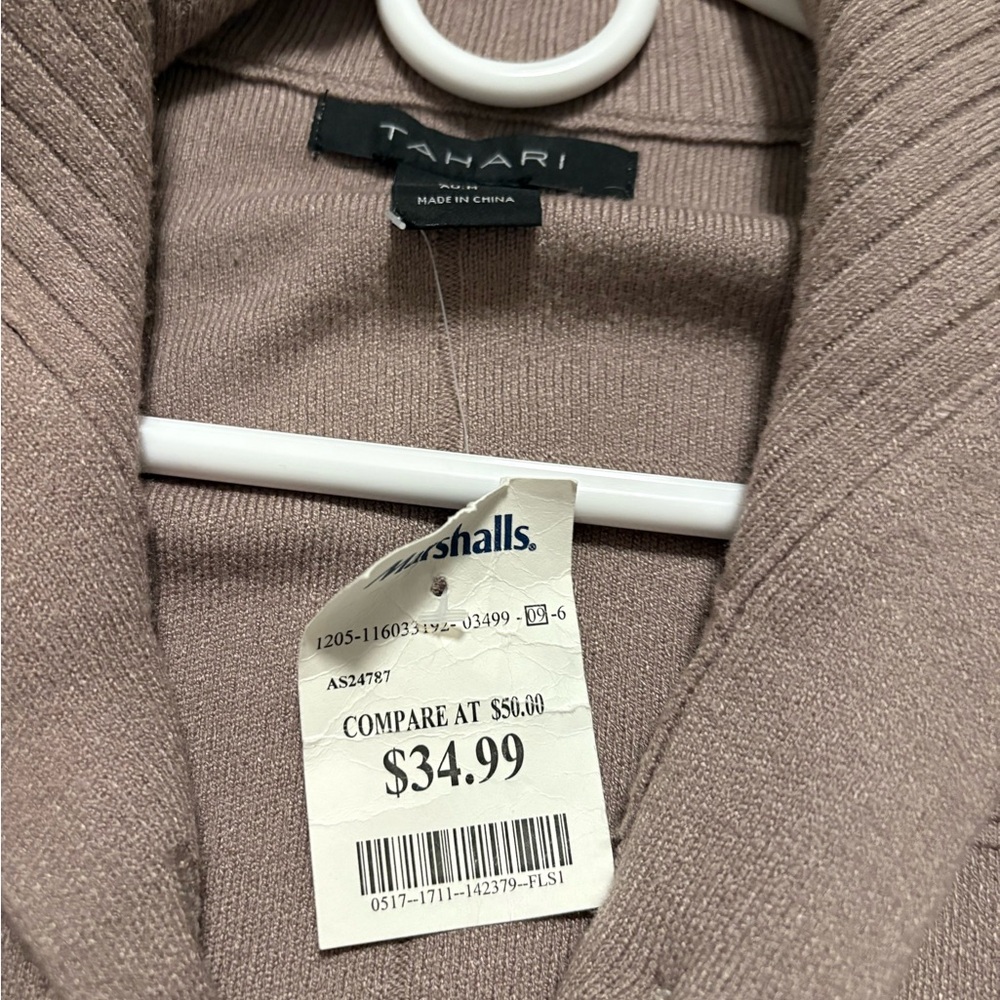Cardigan - Picture 2 of 3